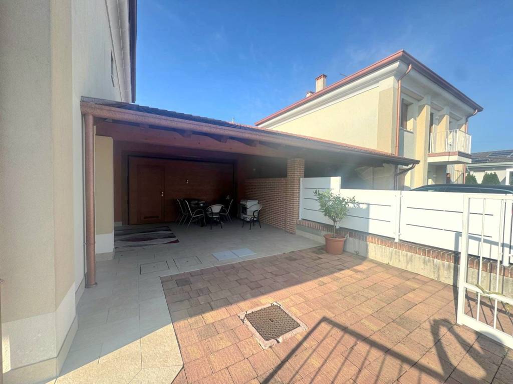 Villa a Camisano vicentino in Viale Ferdinando Magellano - Foto 3