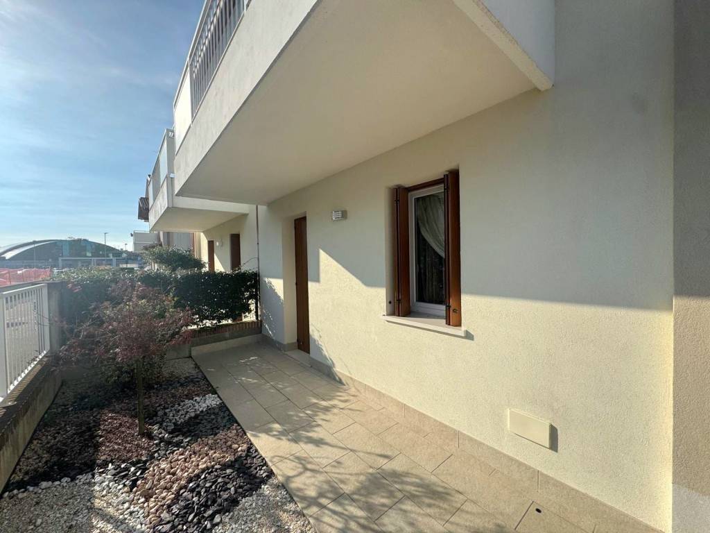 Villa a Camisano vicentino in Viale Ferdinando Magellano - Foto 5