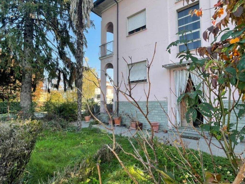 Villa a Carpaneto piacentino in Via Luigi Illica, 1 - Foto 3