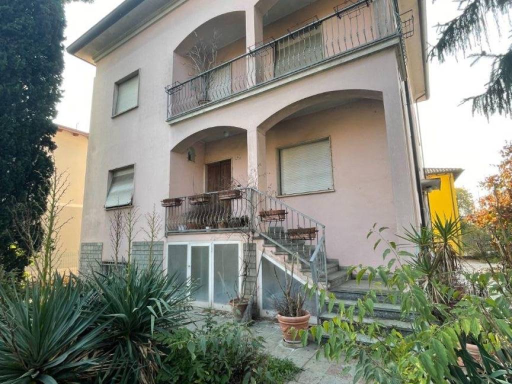 Villa a Carpaneto piacentino in Via Luigi Illica, 1 - Foto 5