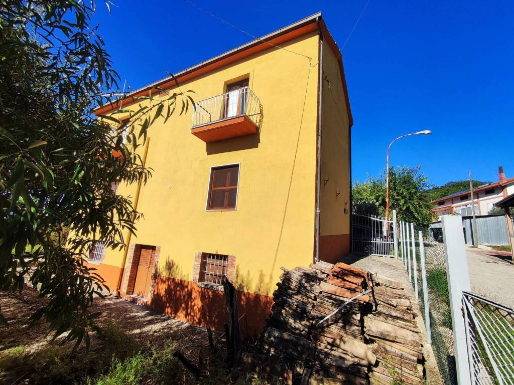 Casa indipendente a Casalduni in Santa Maria - Foto 2