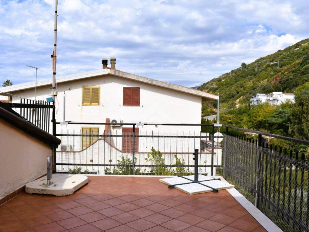 Appartamento a Falconara albanese in Via Marinella - Foto 4