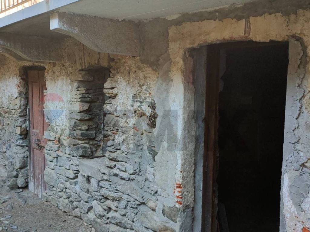 Appartamento a Lesa in Via Regina Margherita Calogna - Foto 2