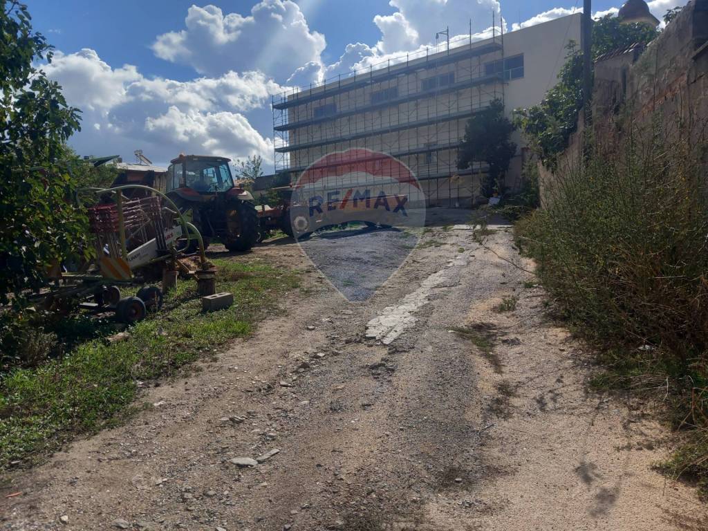 Terreno a Siliqua in Via Grazia Deledda - Foto 3
