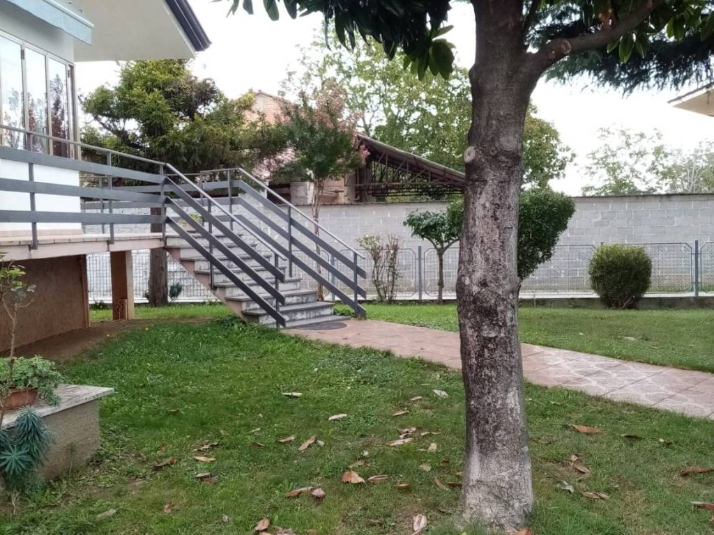 Villa a Gonars - Foto 2