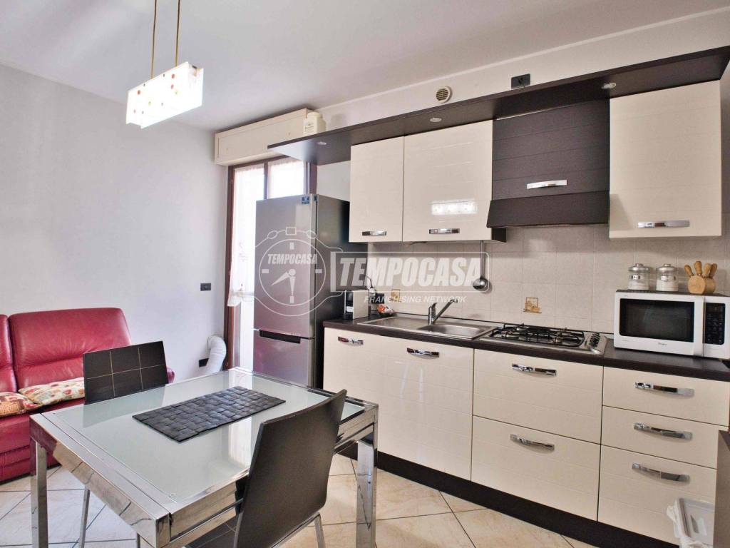 Appartamento a Galliate in Via Danesio Mainerio - Foto 5