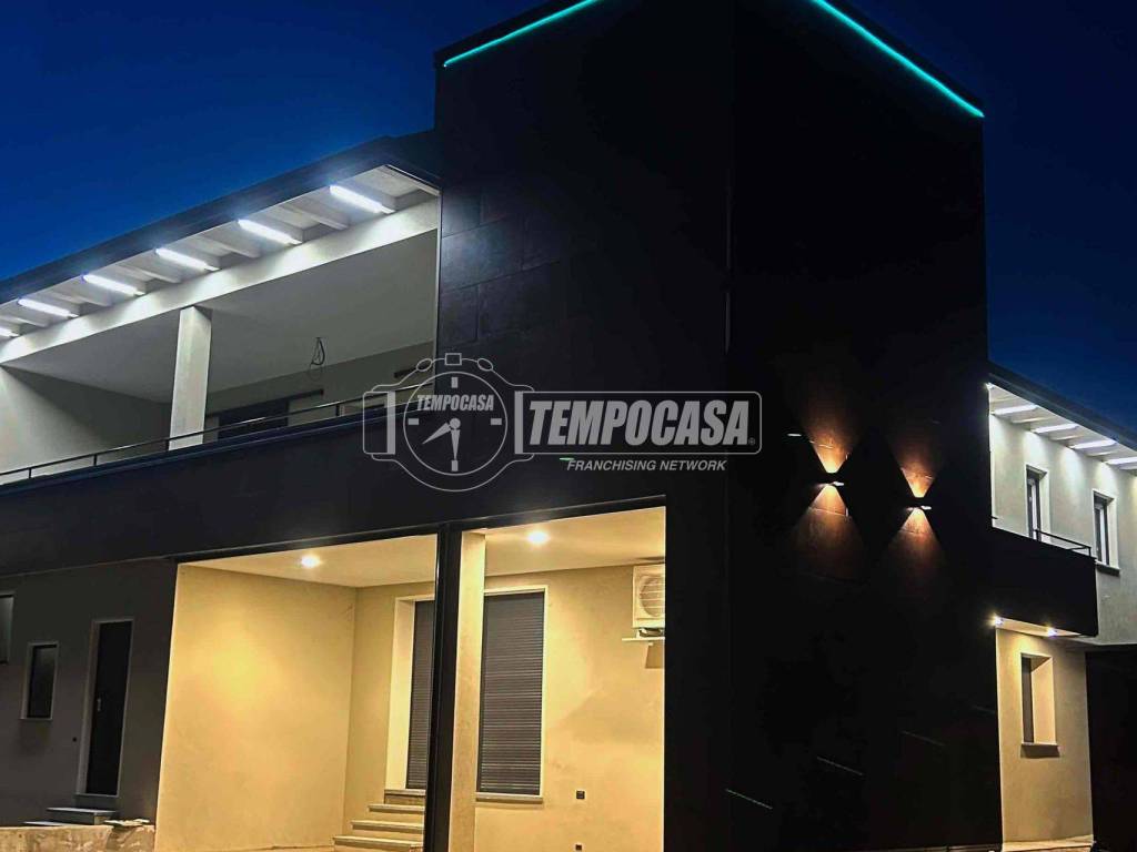 Appartamento a Cameri in Strada Privata Marineo - Foto 2