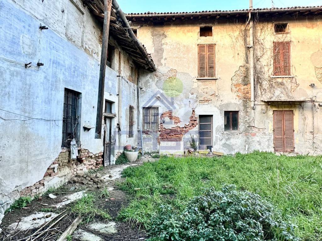 Rustico / casale a Soresina in VIA ZUCCHI FALCINA 6 - Foto 3