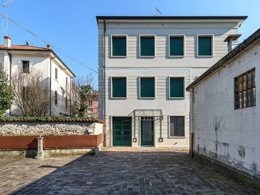 Appartamento a Schio in VIA MONTE CIOVE, 4 - Foto 4