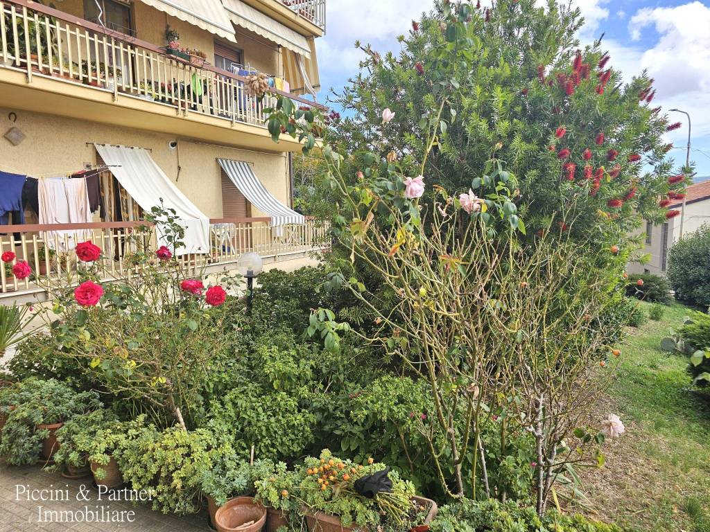 Appartamento a Tuoro sul trasimeno in Piazza Santa Maria Maddalena, 2 - Foto 2