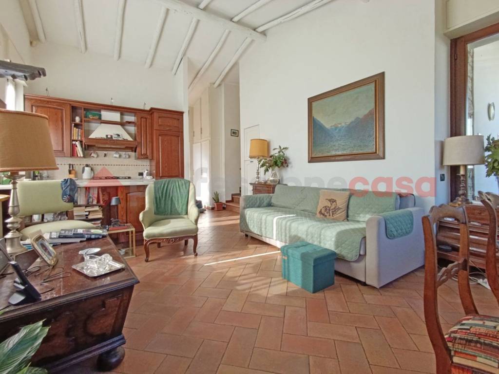 Villa a Lesa in via campi elisi - Foto 3