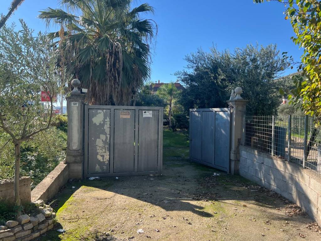 Terreno a Formia in Viale dell'Unità d'Italia - Foto 3