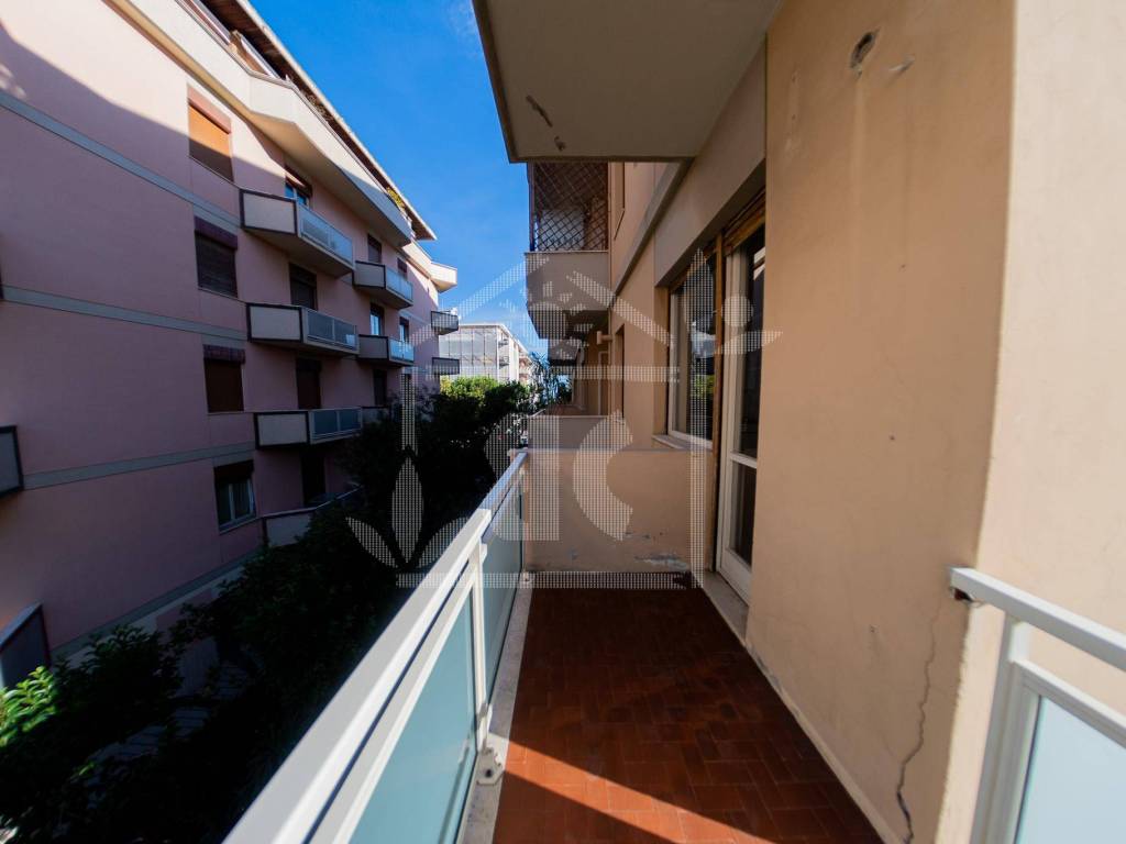 Appartamento a Pescara in Viale John Fitzgerald Kennedy - Foto 4