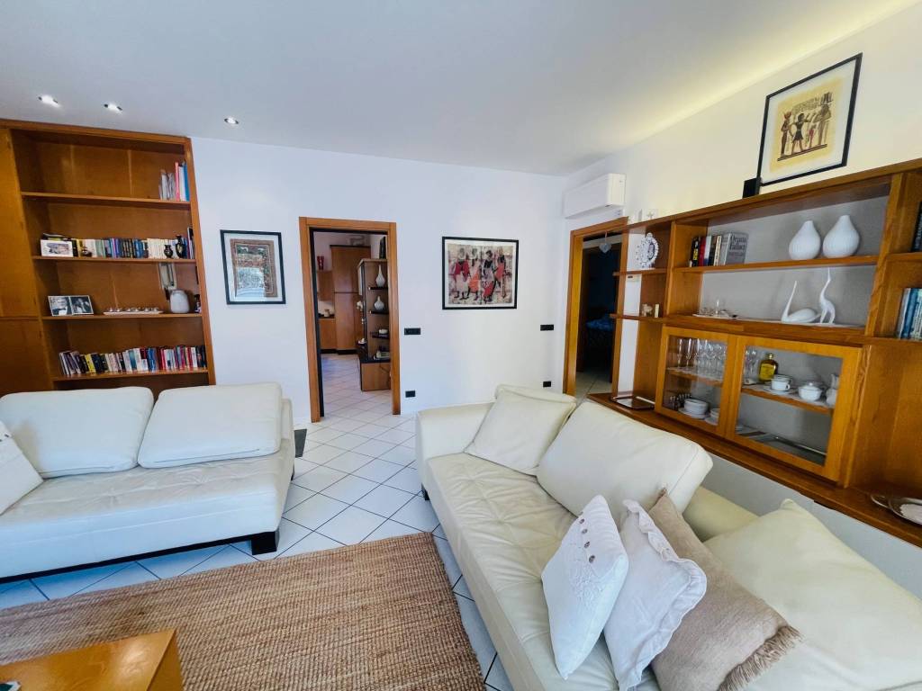 Appartamento a Cantù in Via Monte Baldo, 57 - Foto 3