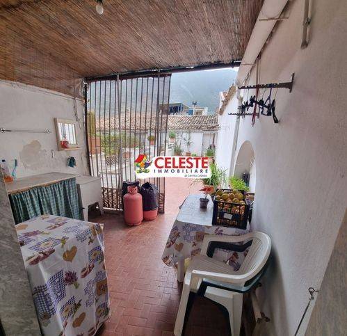 Casa indipendente a Sessa aurunca in Via Chiesa - Foto 2