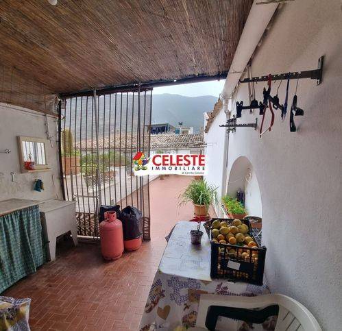 Villa a Sessa aurunca in Via Santuario - Foto 4