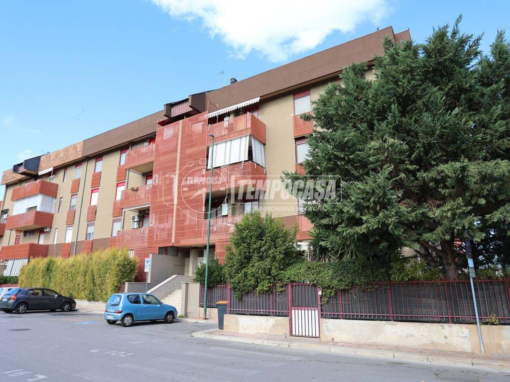 Appartamento a Valenzano in Via giosuè carducci 26 - Foto 4