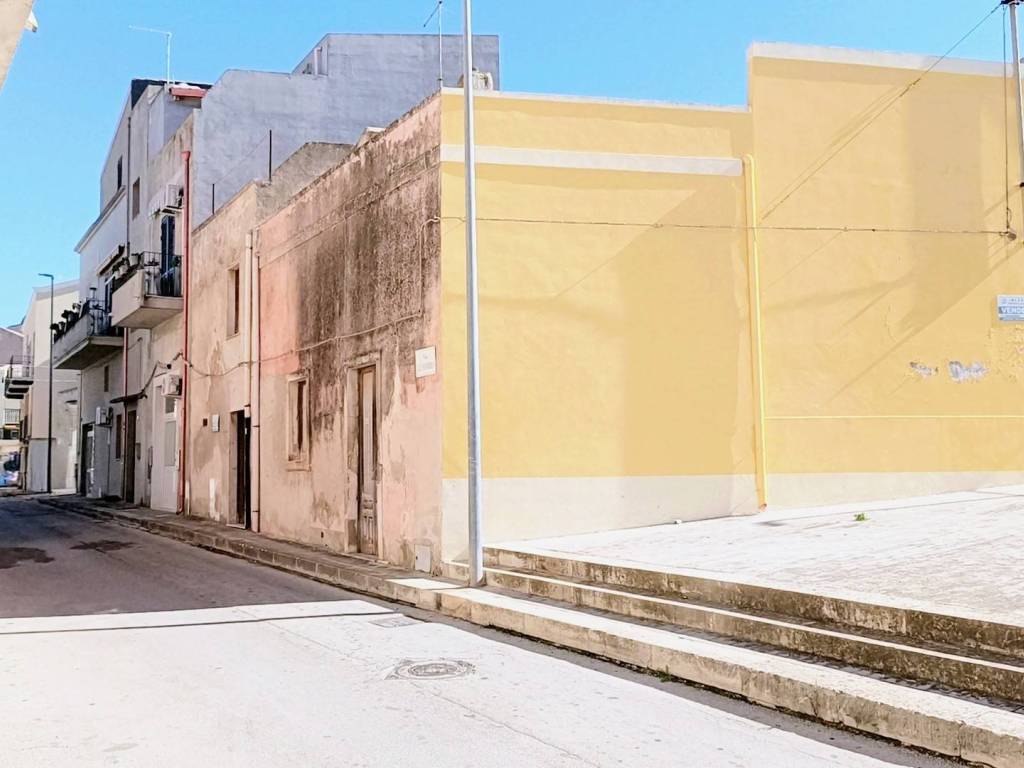 Appartamento a Ispica in Via Fratelli Bandiera - Foto 2