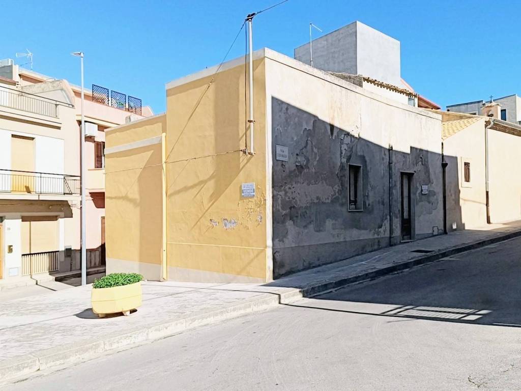 Appartamento a Ispica in Via Fratelli Bandiera - Foto 5