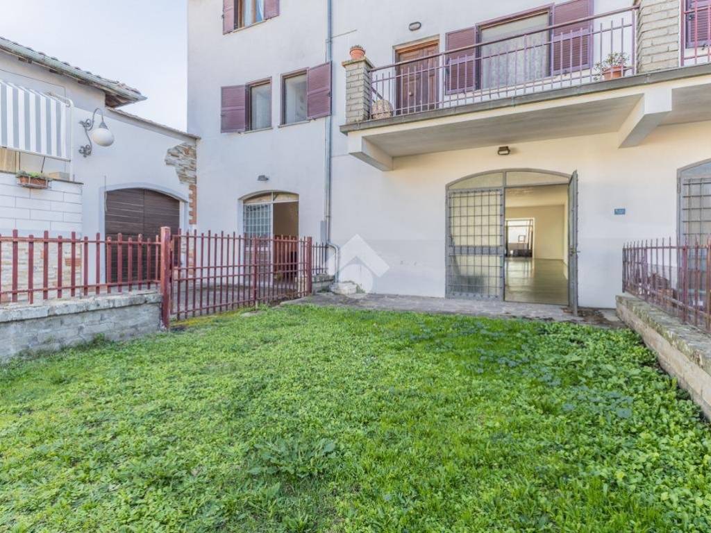 Box / garage a Vetralla in Via Blera, 35 - Foto 2