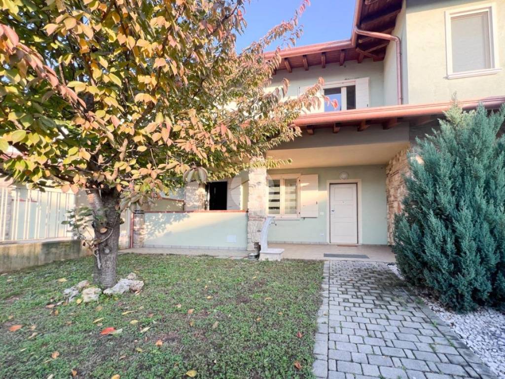 Appartamento a Castrezzato in Via Don Giovanni Bosco, 32 - Foto 3