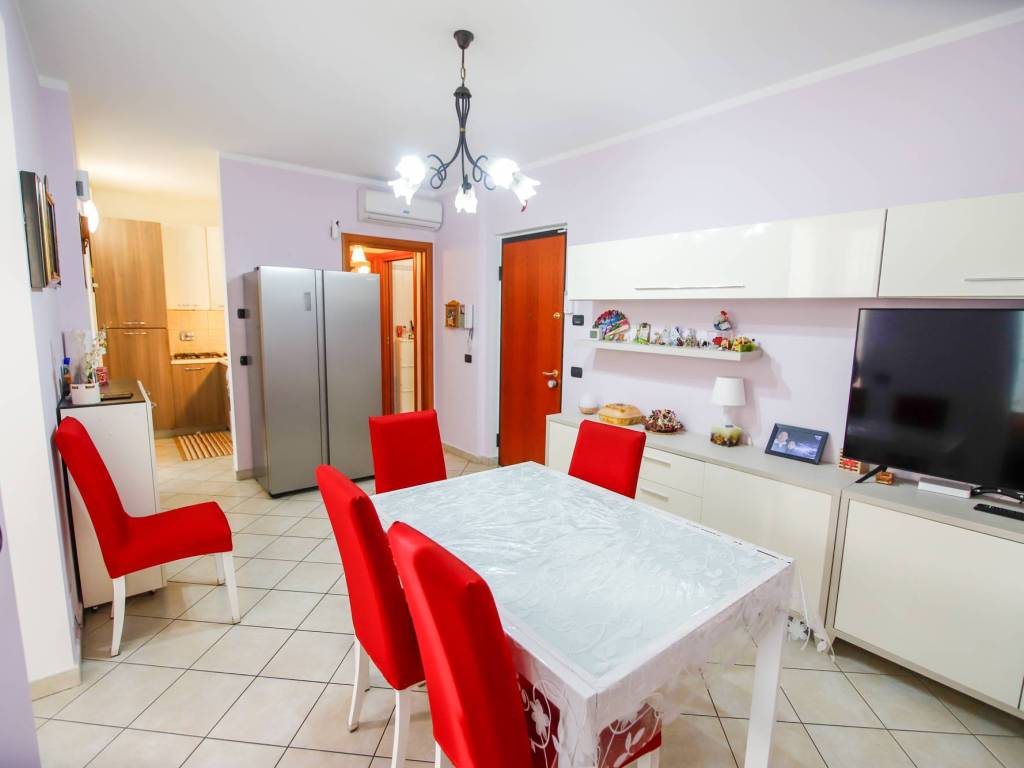 Appartamento a Montanaro in Via Madonna d'Isola - Foto 4