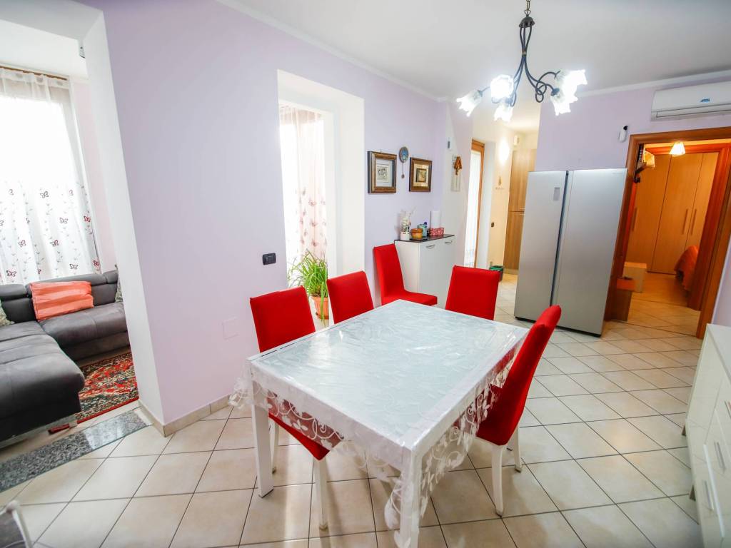 Appartamento a Montanaro in Via Madonna d'Isola - Foto 5