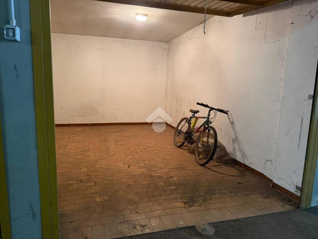 Box / garage a Collegno in VIA TERRACINI, 1 - Foto 2