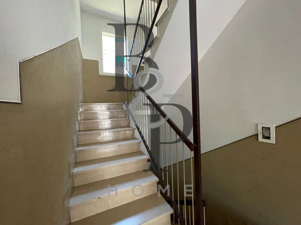 Appartamento a Verona in Via Fratelli Morandini - Foto 3