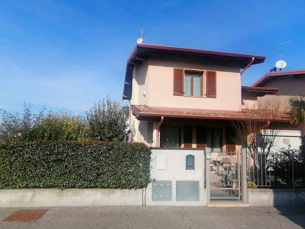 Villa a Calvenzano in Via Firenze - Foto 2