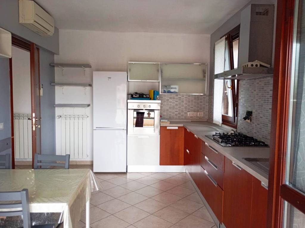 Appartamento a Modena in Via Luigi Settembrini - Foto 2