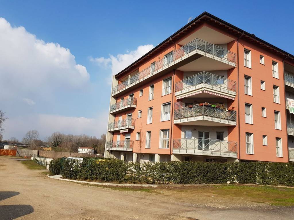Appartamento a Binasco in Via Guglielmo Marconi - Foto 3
