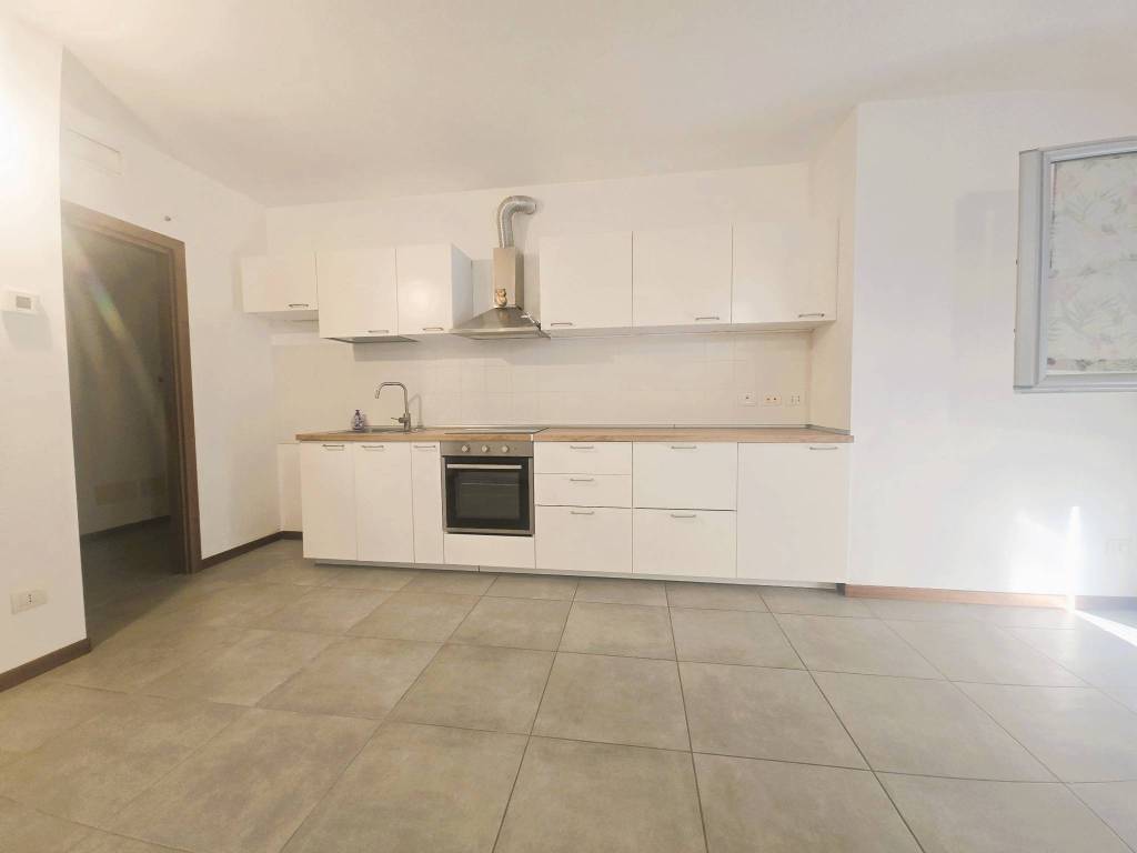Appartamento a Binasco in Via Guglielmo Marconi - Foto 4