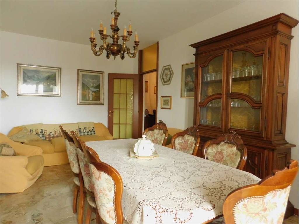 Appartamento a Somma lombardo in via Rebaglia, 1 - Foto 4
