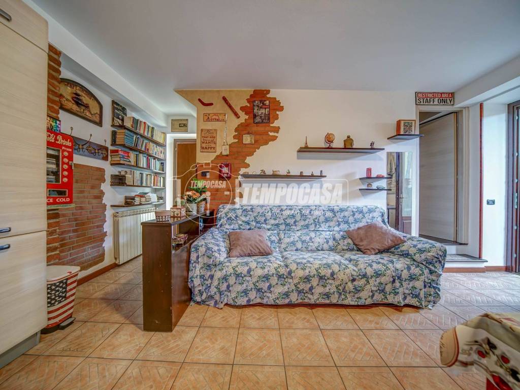 Casa indipendente a Somma lombardo in Via Andrea Costa 13/B - Foto 2