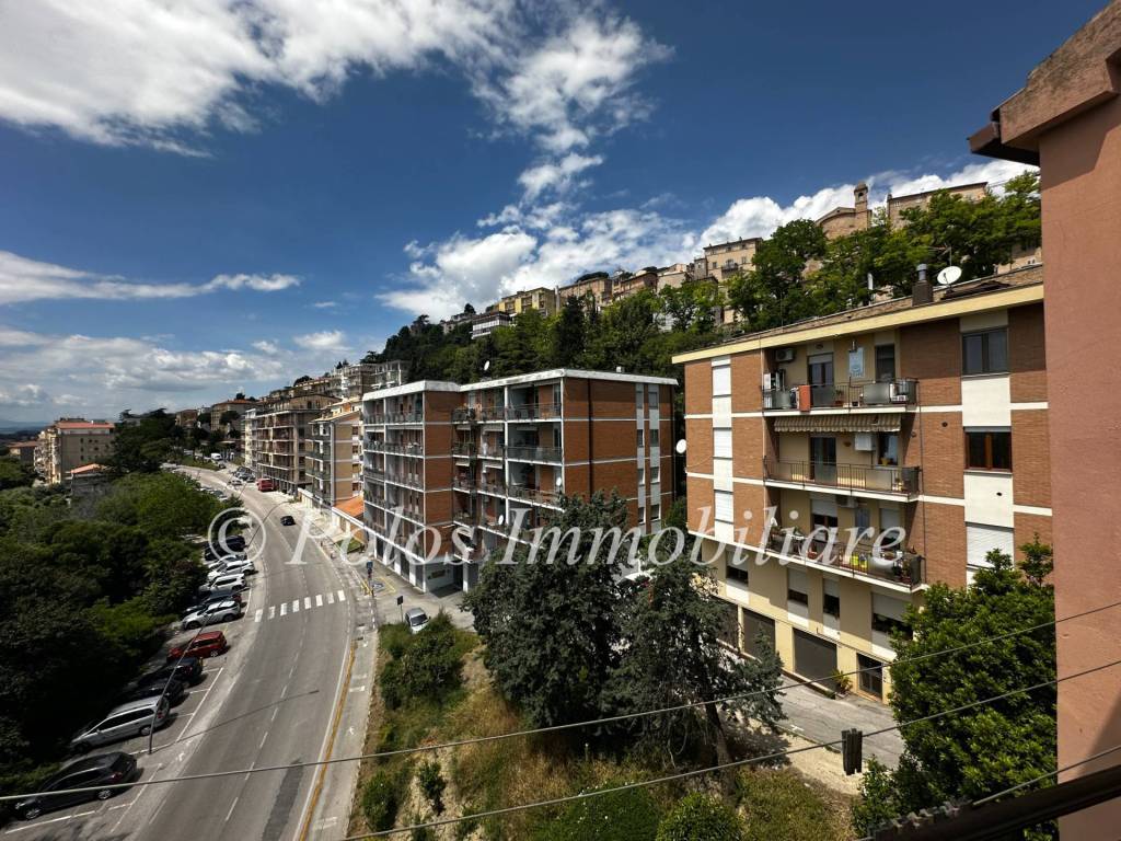 Appartamento a Fermo in Viale della Carriera, 49 - Foto 2