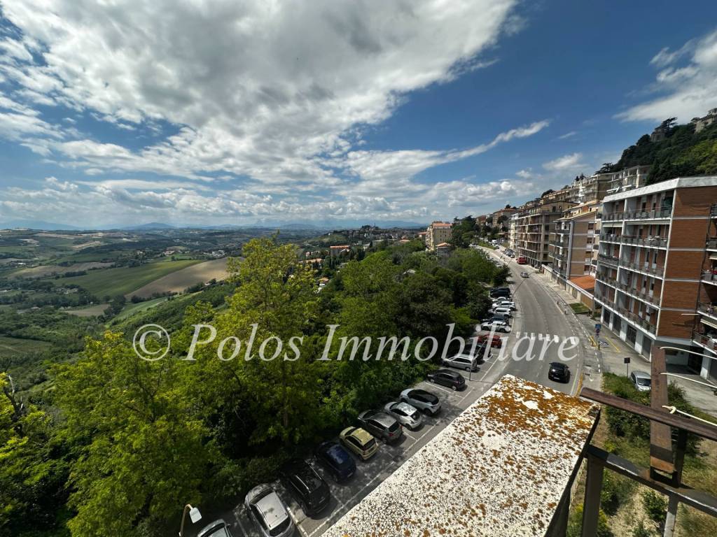 Appartamento a Fermo in Viale della Carriera, 49 - Foto 3