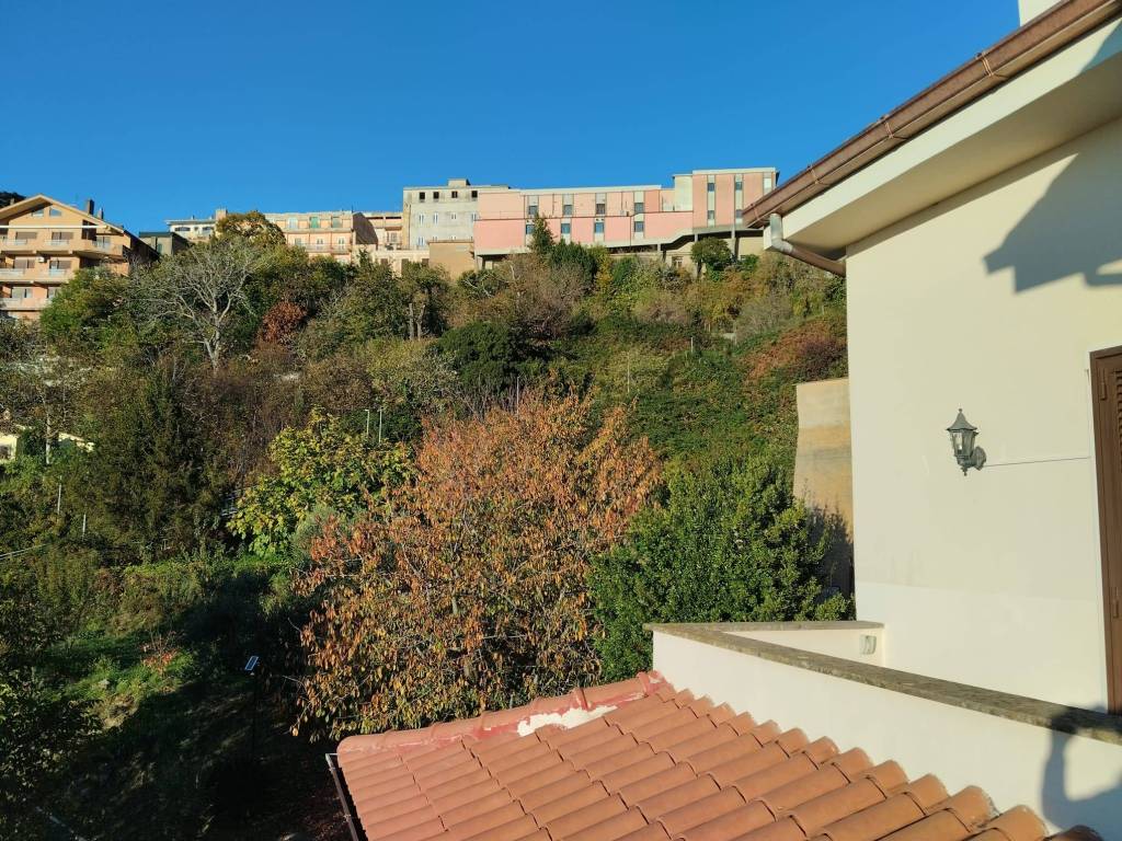 Villetta a schiera a Grottaferrata in Via dei Laghi - Foto 4