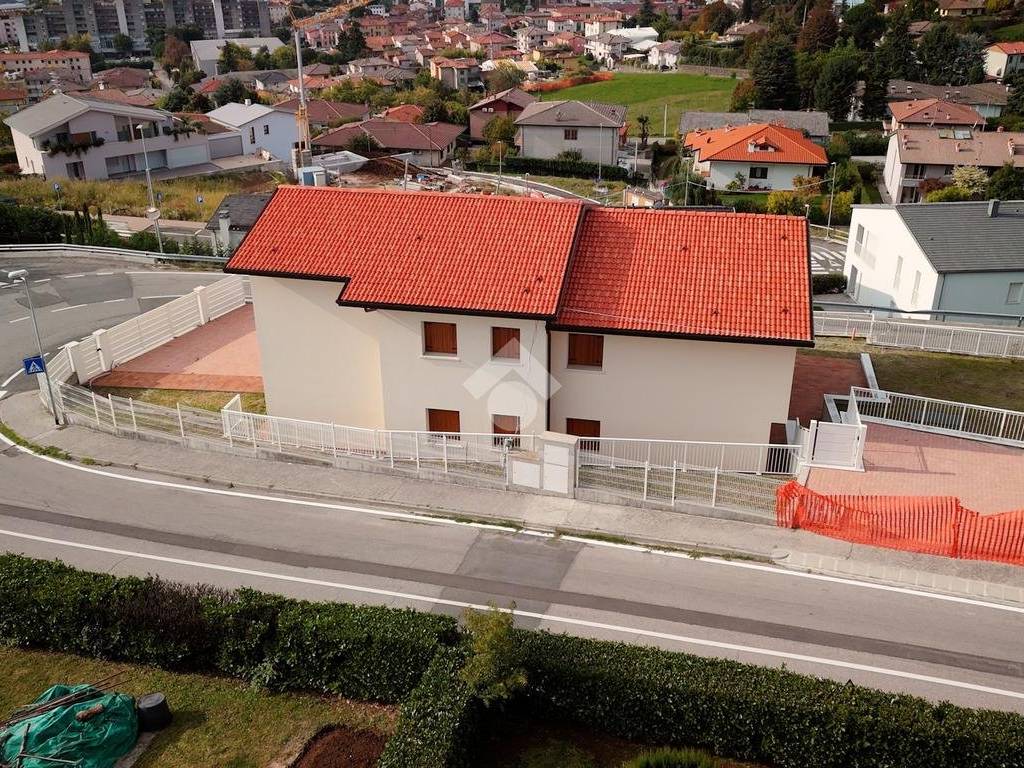 Villetta a schiera a Arzignano in Via Calavena Alta - Foto 3