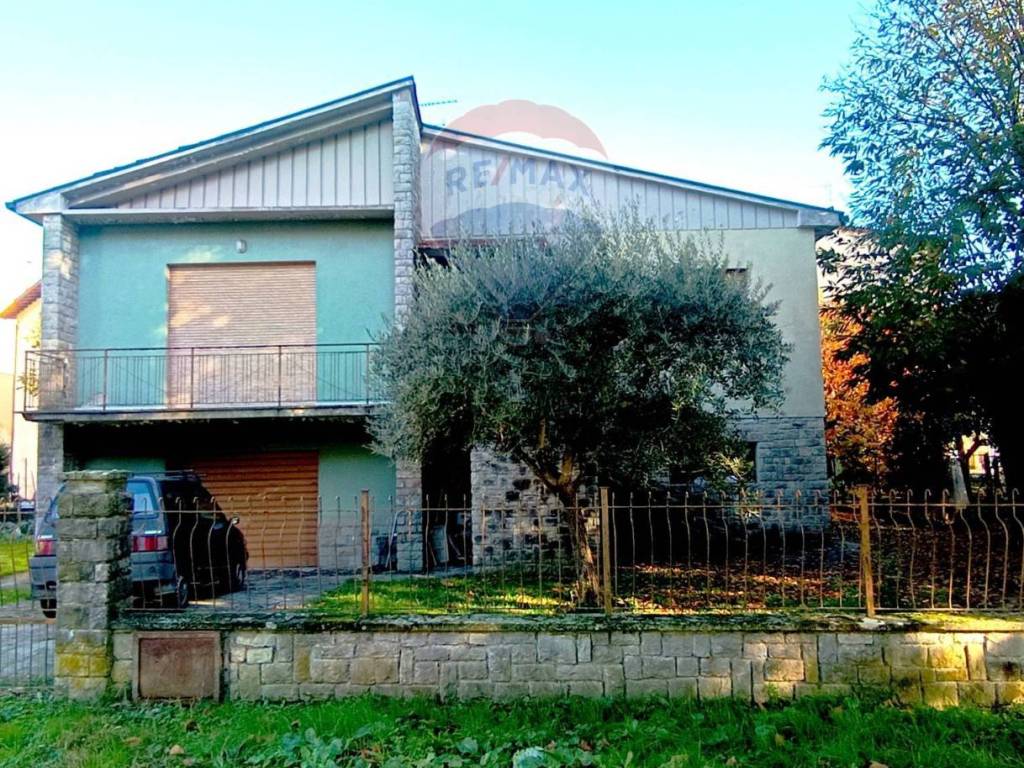 Villa a San giovanni valdarno in VIA DELLA COSTITUZIONE, 84 - Foto 4