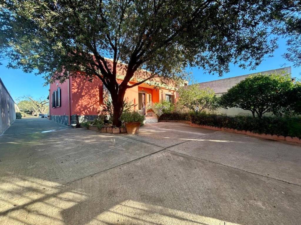 Villa a Monserrato in Via Alcide De Gasperi, 13 - Foto 5