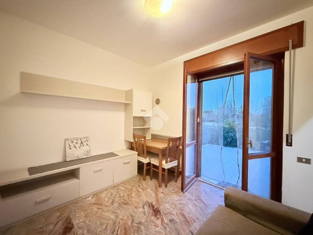 Appartamento a Riccione in Viale Voltri, 6 - Foto 2