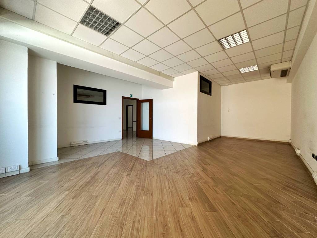 Immobile a Castelnuovo rangone in Piazza Giacomo Brodolini - Foto 2