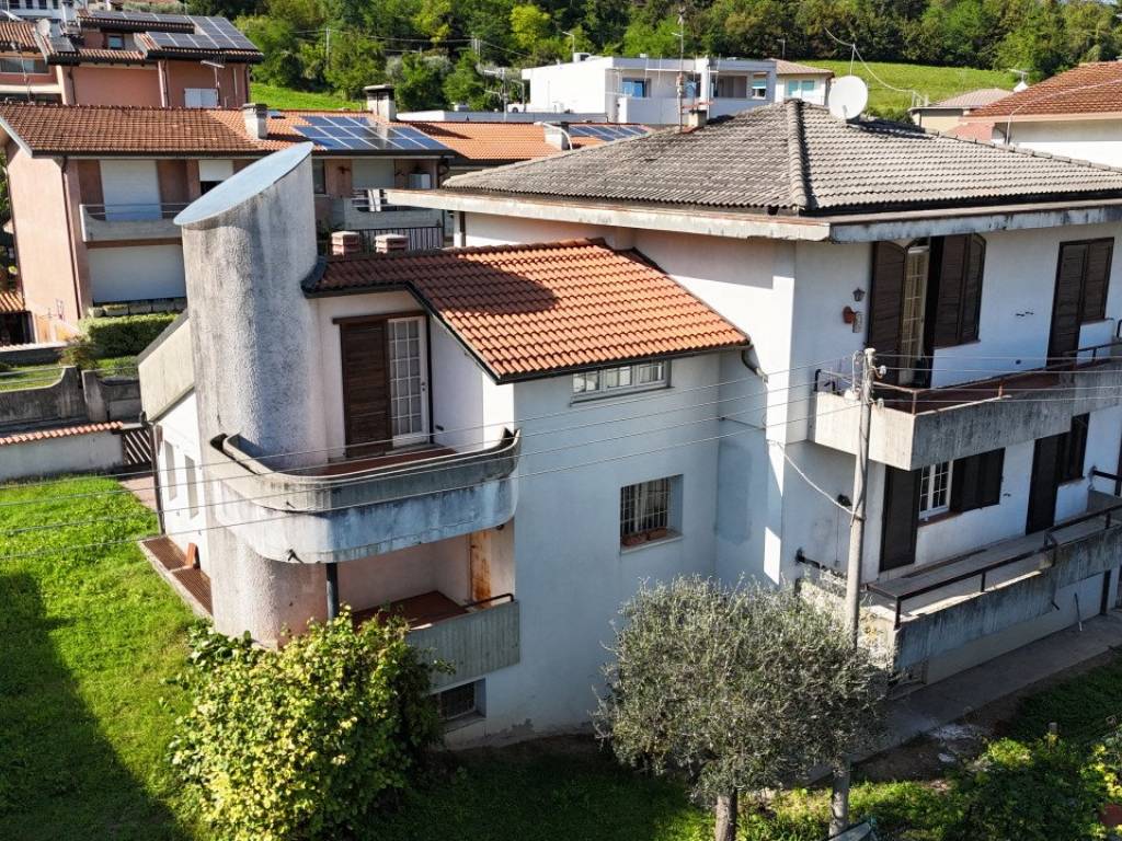 Appartamento a Schio in Via Calbarine, 9 - Foto 4