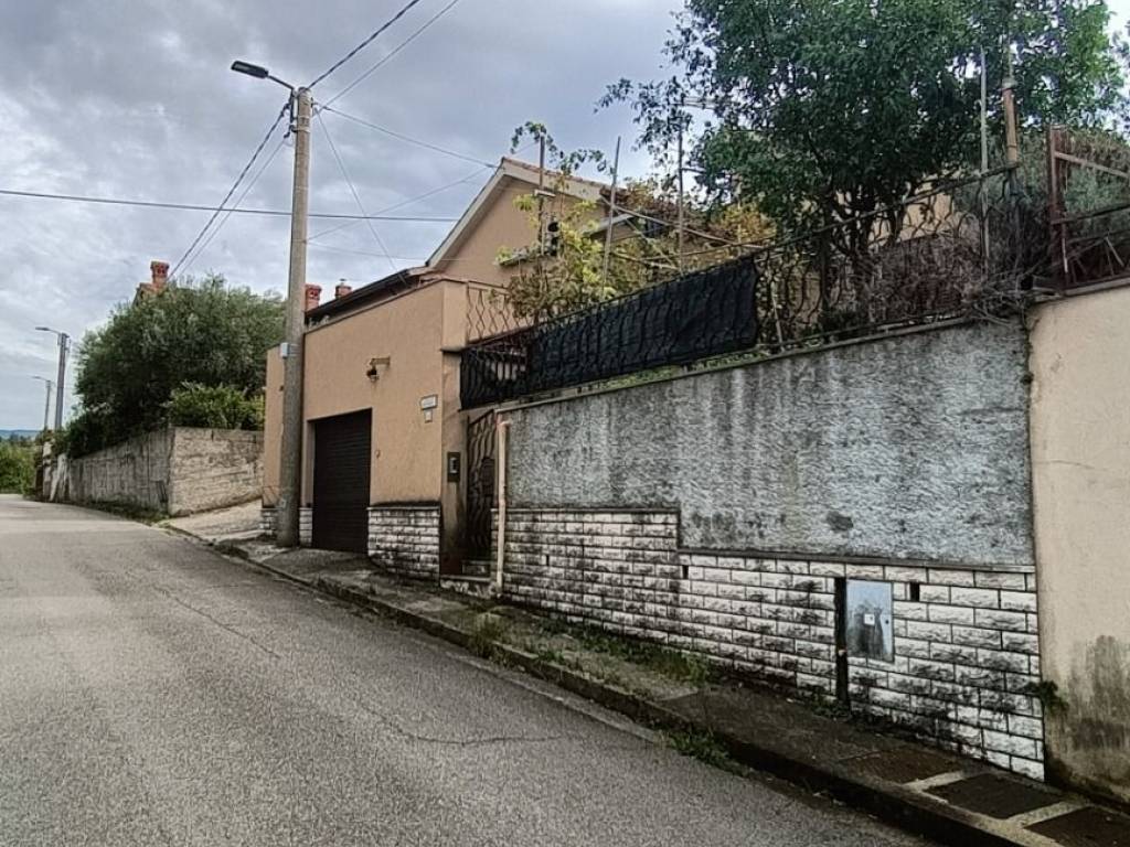 Villa a Muggia in Via di Monte d'Oro, 66 - Foto 2