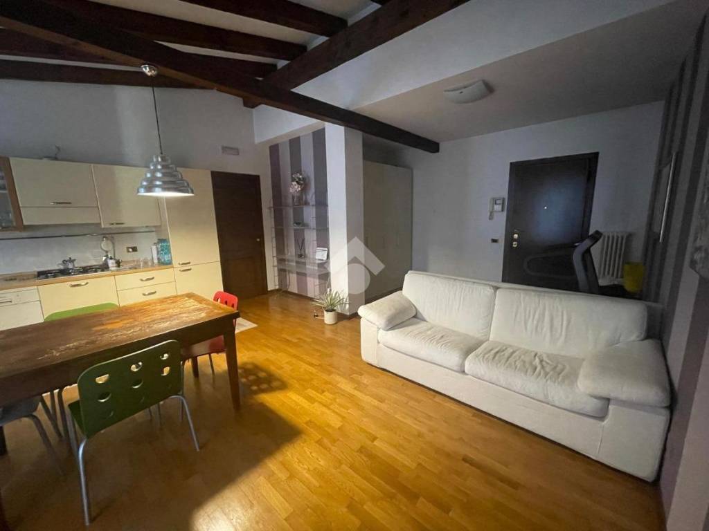 Appartamento a Bassano del grappa in Vicolo Cereria, 44 - Foto 2