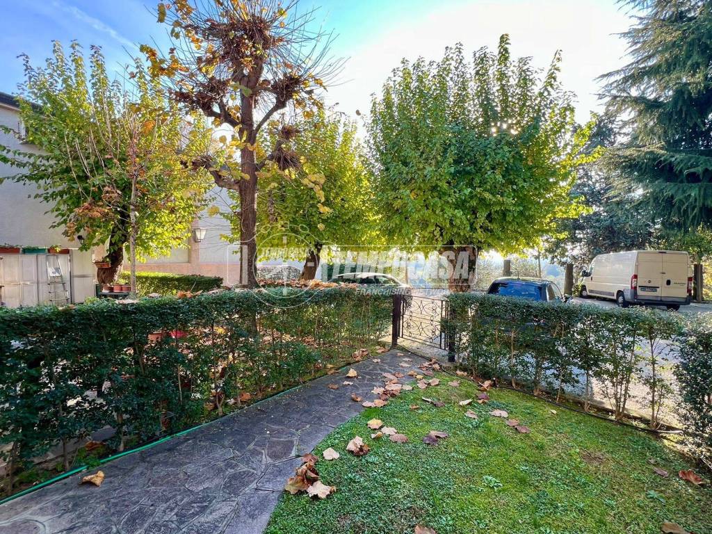 Appartamento a Credaro in Via Castel Trebecco - Foto 2