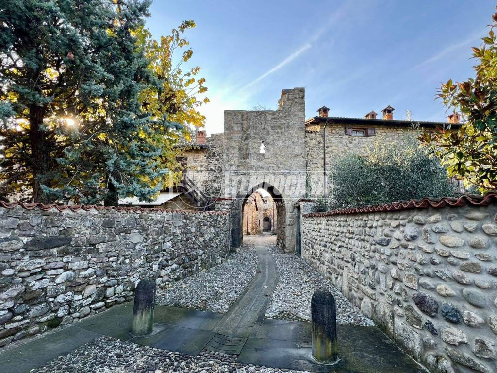 Appartamento a Credaro in Via Castel Trebecco - Foto 3