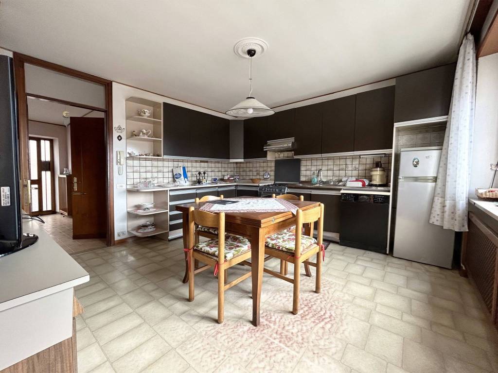 Villa a Caltrano in Via Monte Cimone, 6 - Foto 2