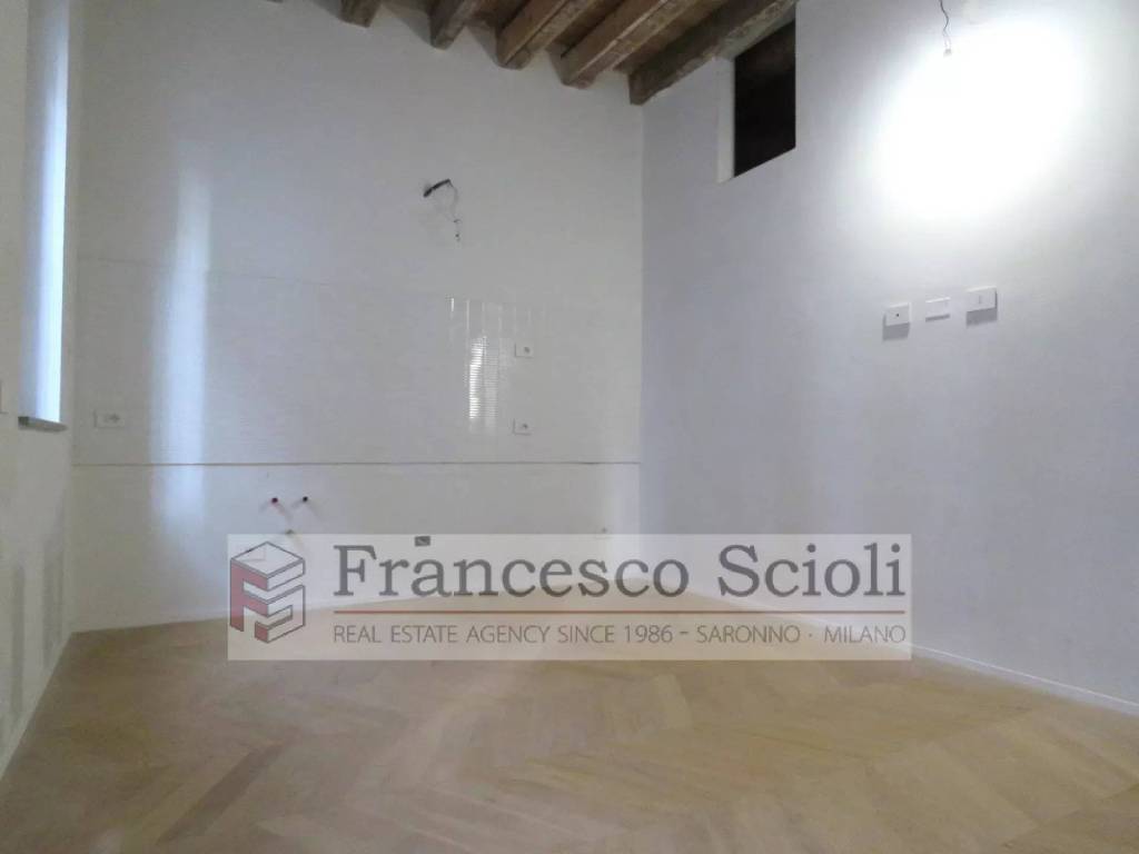 Appartamento a Saronno in Piazzale Caduti Saronnesi, 5 - Foto 5